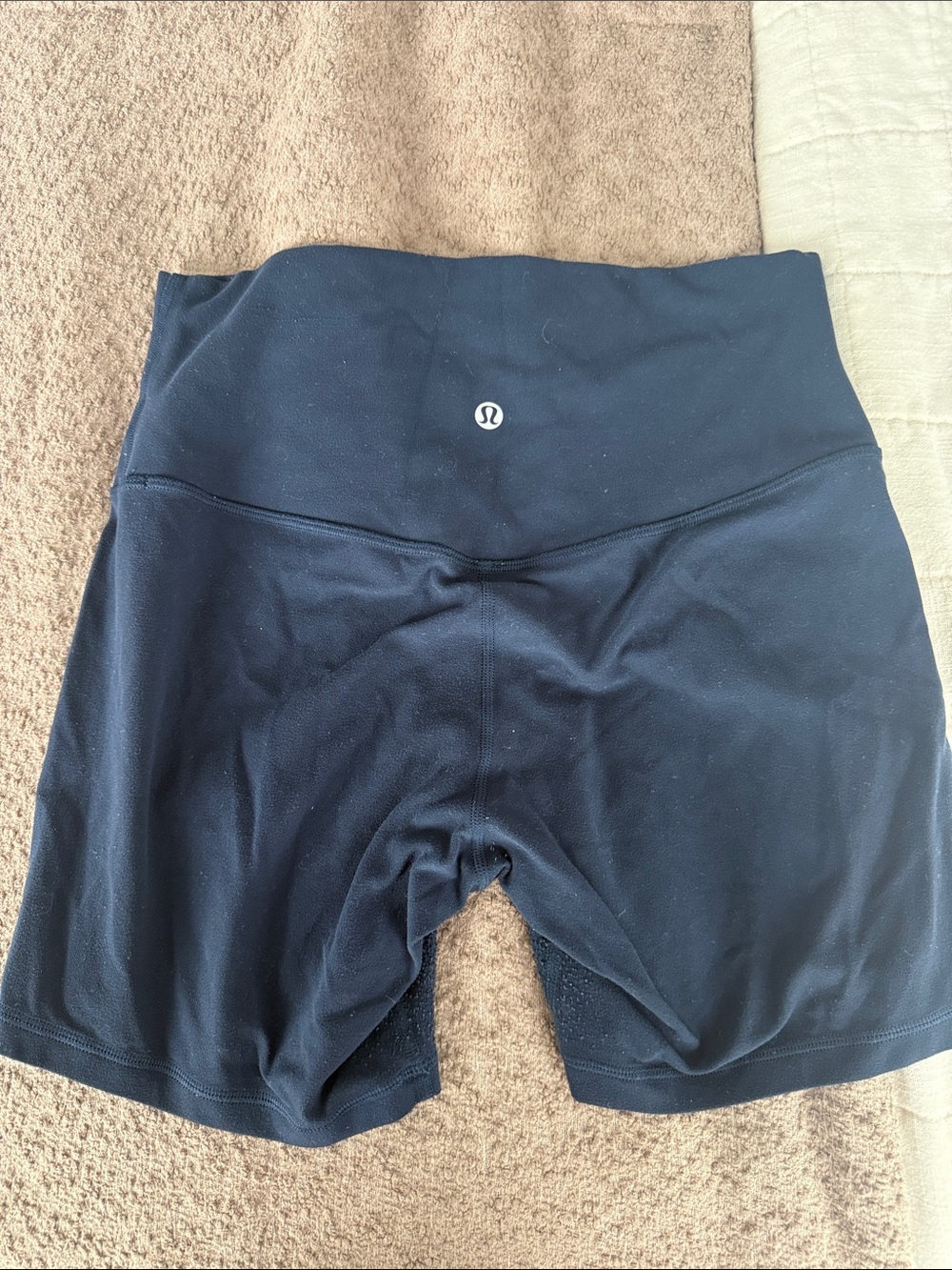 Lululemom Align Biker Shorts 4”